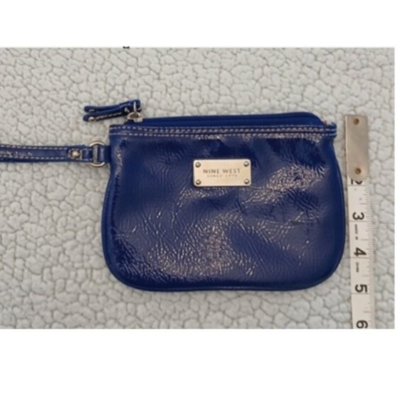 Nine West Blue Wristlet - Picture 3 of 5